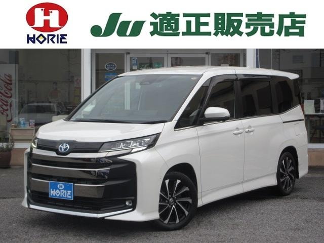 Toyota NOAH 2022 — фото автомобиля