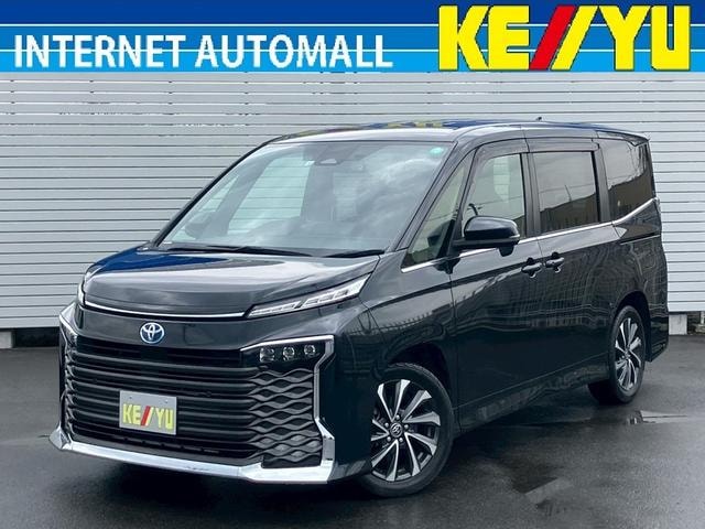 Toyota VOXY 2022 — фото автомобиля 1