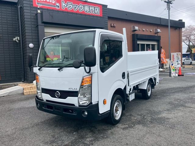 Nissan ATLAS TRUCK 2013 — фото автомобиля