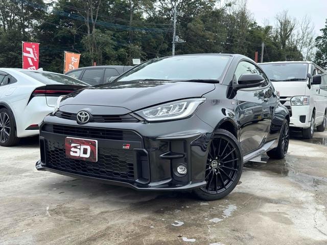 Toyota GR YARIS 2022 — фото автомобиля