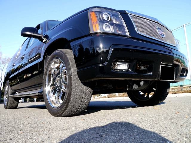 Cadillac ESCALADE  — фото автомобиля 1