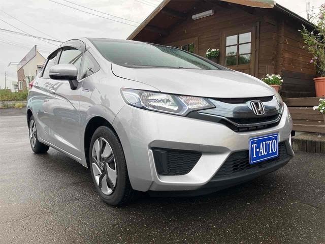 Honda FIT HYBRID 2015 — фото автомобиля 1