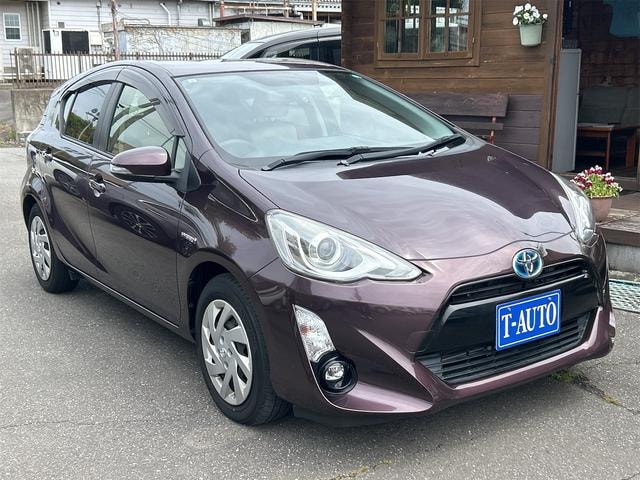 Toyota AQUA 2015 — фото автомобиля 1