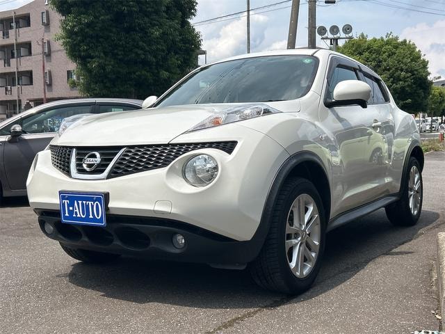 Nissan JUKE 2012 — фото автомобиля