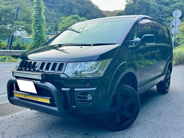 Mitsubishi DELICA D:5 2010 — фото автомобиля