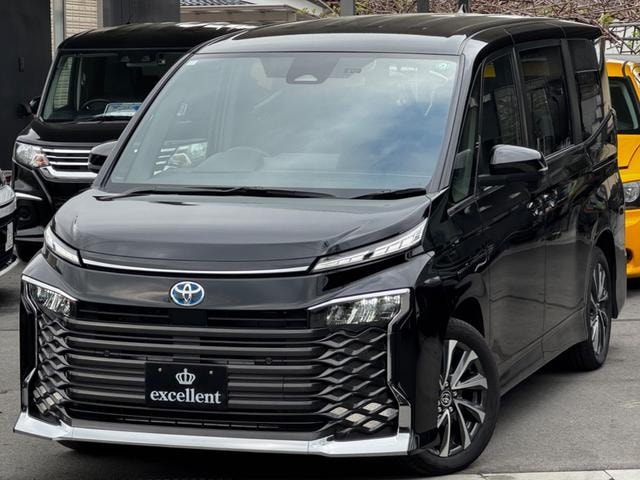 Toyota VOXY 2023 — фото автомобиля 1