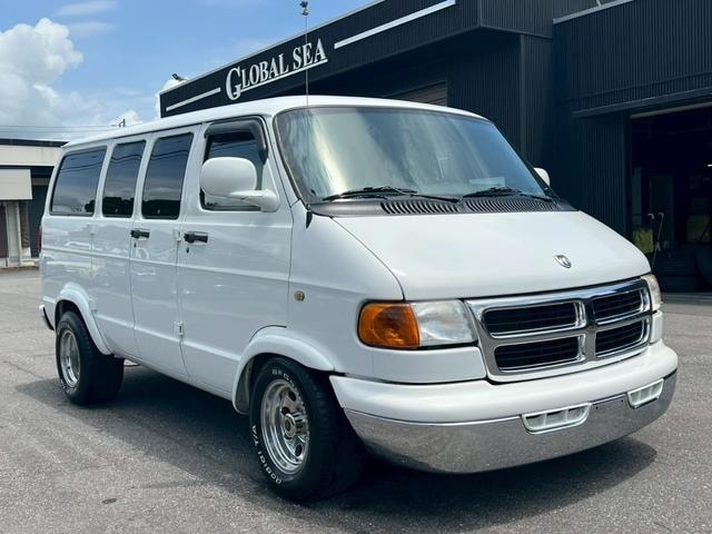 Dodge VAN  — фото автомобиля 1