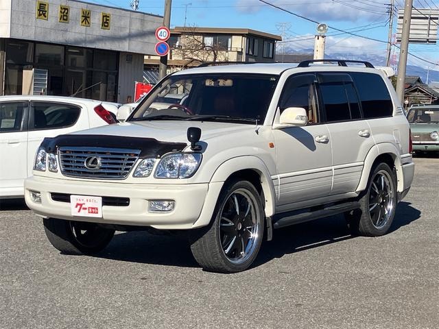 Toyota LAND CRUISER 100 2002 — фото автомобиля