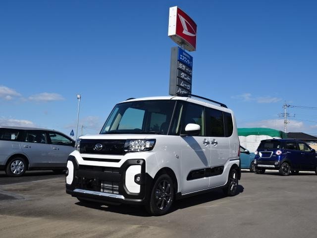 Daihatsu TANTO 2024 — фото автомобиля 1
