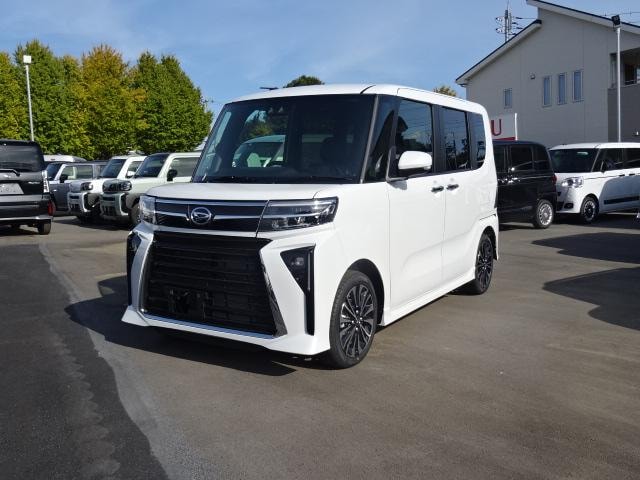 Daihatsu TANTO 2024 — фото автомобиля