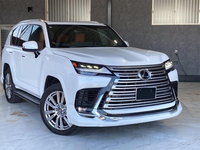 Lexus LX 2022 — фото автомобиля