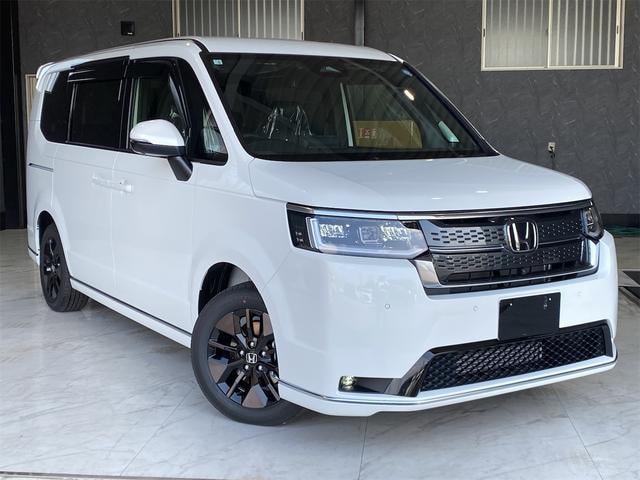 Honda STEPWAGON 2026 — фото автомобиля 1