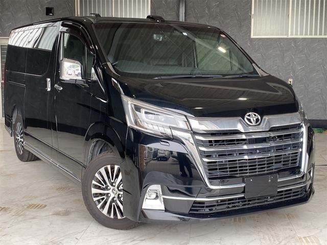 Toyota GRANACE 2023 — фото автомобиля 1