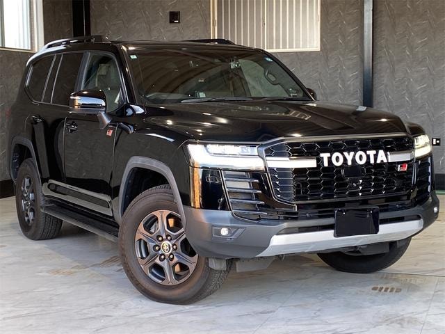 Toyota LAND CRUISER 2022 — фото автомобиля