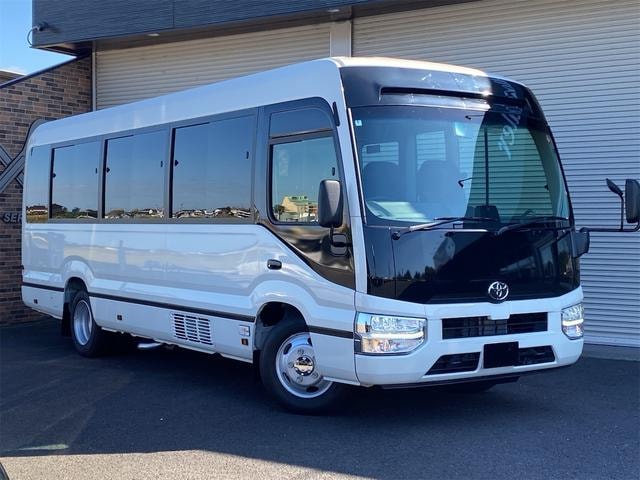Toyota COASTER 2026 — фото автомобиля 1