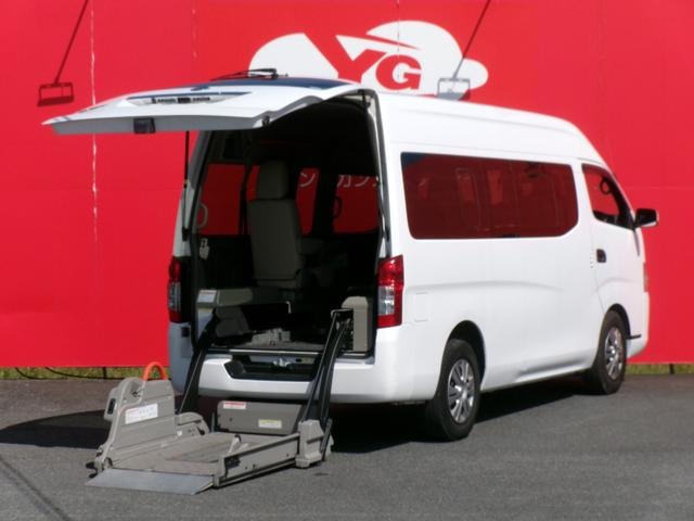 Nissan NV350CARAVAN VAN 2015 — фото автомобиля