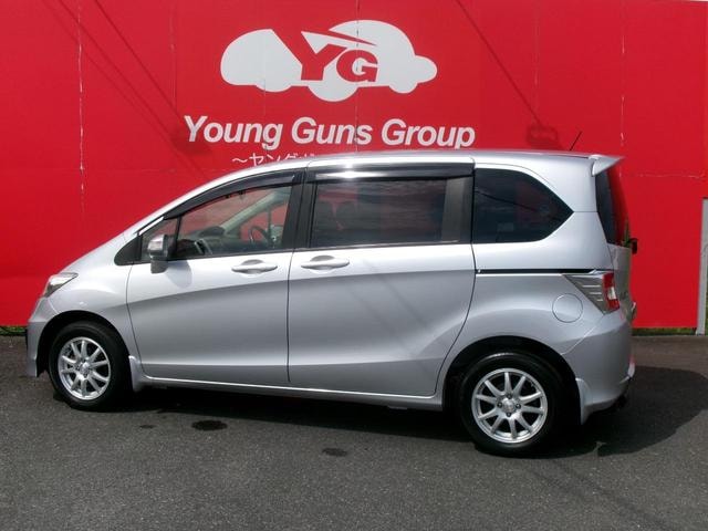 Honda FREED 2015 — фото автомобиля 1