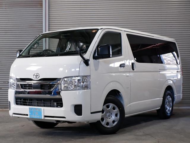 Toyota HIACE VAN 2026 — фото автомобиля
