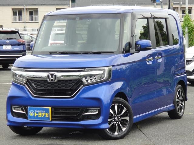 Honda N-BOX CUSTOM 2018 — фото автомобиля 1