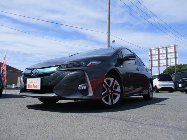 Toyota PRIUS PHV 2017 — фото автомобиля 1