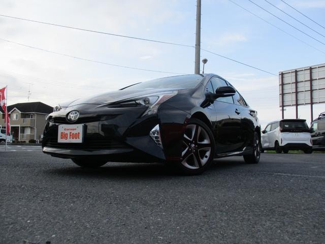 Toyota PRIUS 2017 — фото автомобиля 1