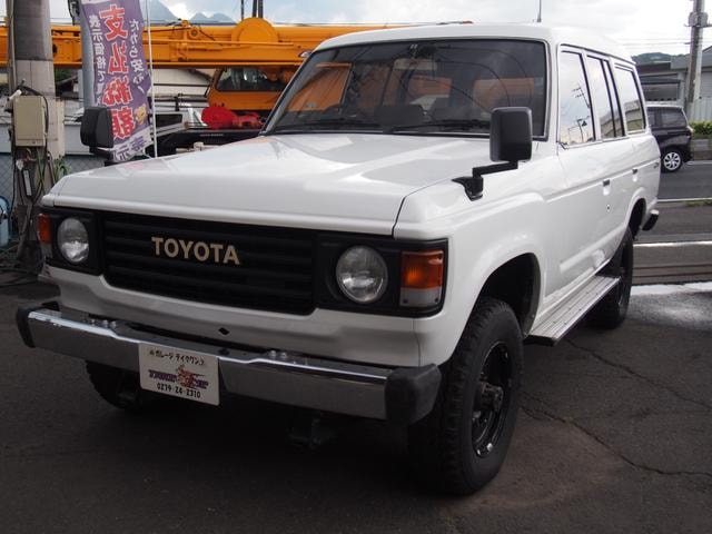 Toyota LAND CRUISER 60 1984 — фото автомобиля 1
