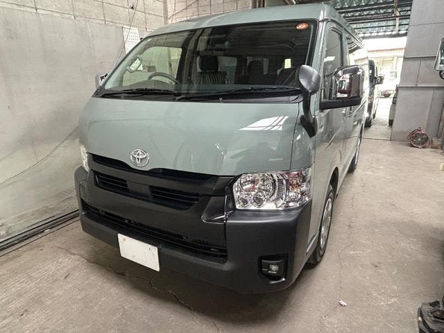 Toyota HIACE VAN 2026 — фото автомобиля 1
