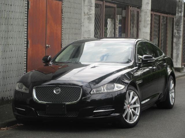 Jaguar XJ 2011 — фото автомобиля