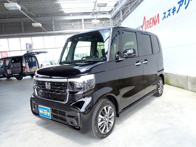 Honda N-BOX CUSTOM 2026 — фото автомобиля 1