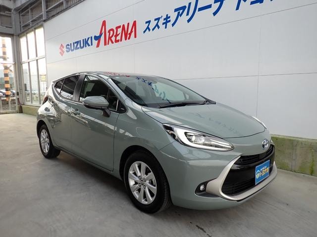 Toyota AQUA 2023 — фото автомобиля 1