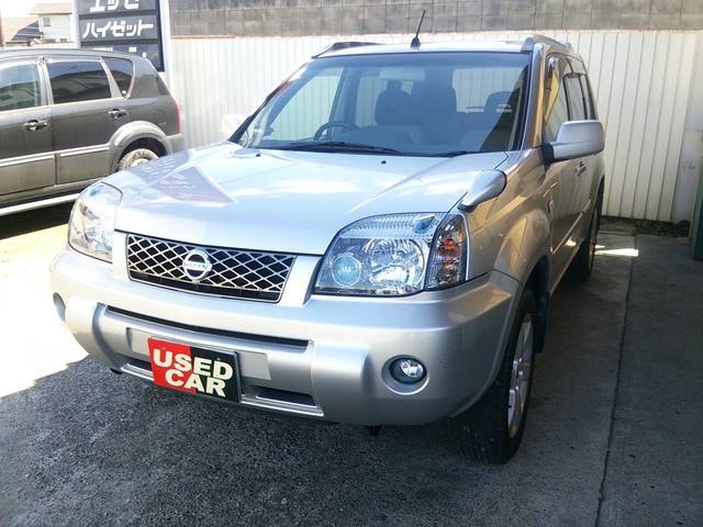 Nissan X-TRAIL 2005 — фото автомобиля 1