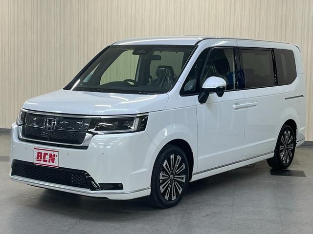 Honda STEPWAGON 2025 — фото автомобиля 1
