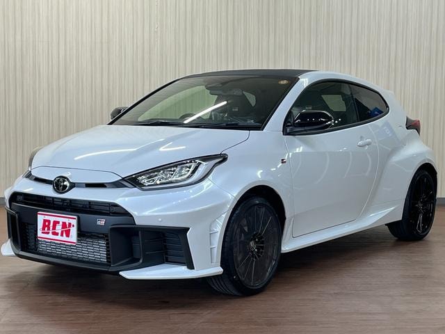 Toyota GR YARIS 2025 — фото автомобиля