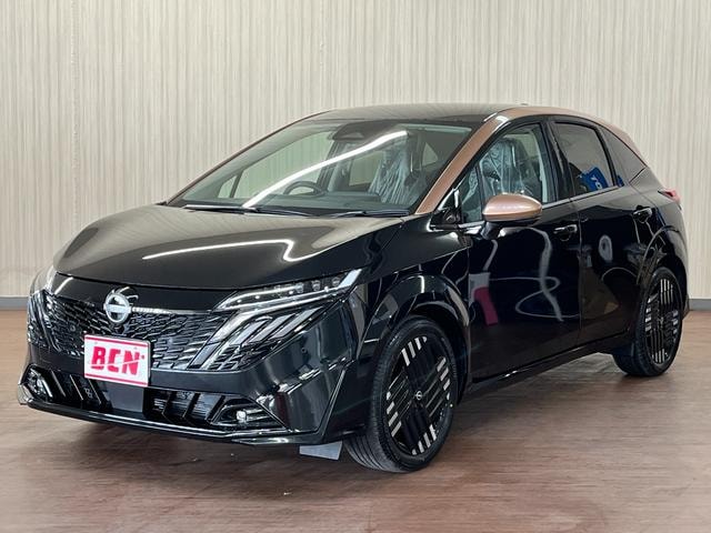 Nissan AURA 2025 — фото автомобиля