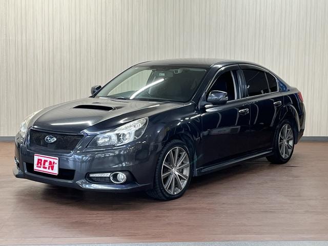 Subaru LEGACY B4 2012 — фото автомобиля