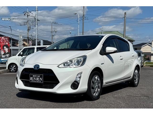 Toyota AQUA 2015 — фото автомобиля 1