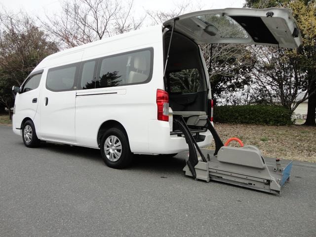 Nissan NV350CARAVAN VAN 2013 — фото автомобиля 1