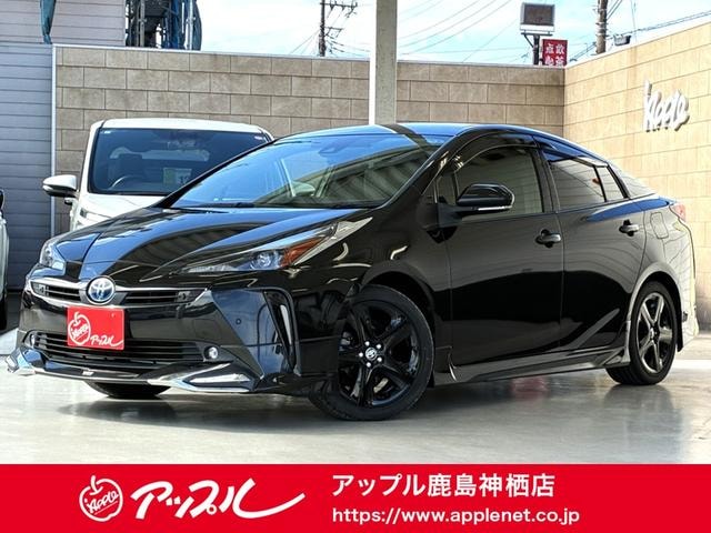 Toyota PRIUS 2022 — фото автомобиля 1