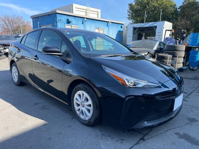 Toyota PRIUS 2019 — фото автомобиля 1