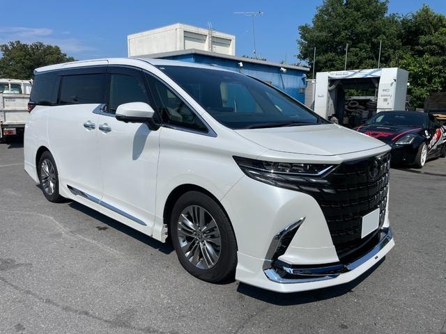 Toyota ALPHARD 2024 — фото автомобиля