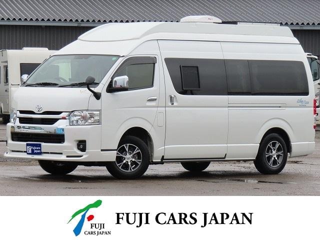 Toyota HIACE VAN 2025 — фото автомобиля 1