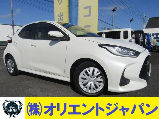 Toyota YARIS 2020 — фото автомобиля 1