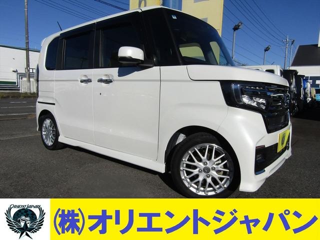 Honda N-BOX CUSTOM 2022 — фото автомобиля
