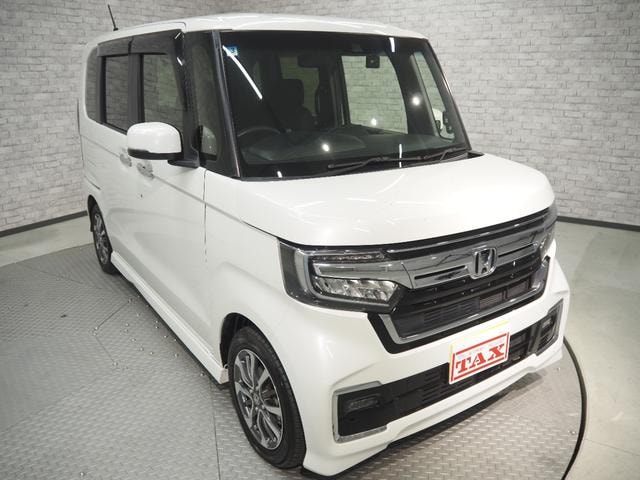 Honda N-BOX CUSTOM 2022 — фото автомобиля 1
