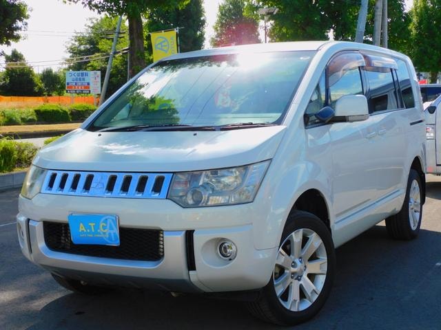 Mitsubishi DELICA D:5 2012 — фото автомобиля