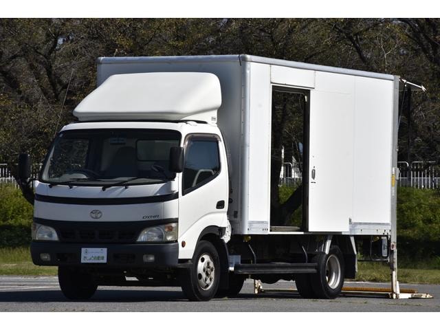 Toyota DYNA TRUCK 2003 — фото автомобиля 1