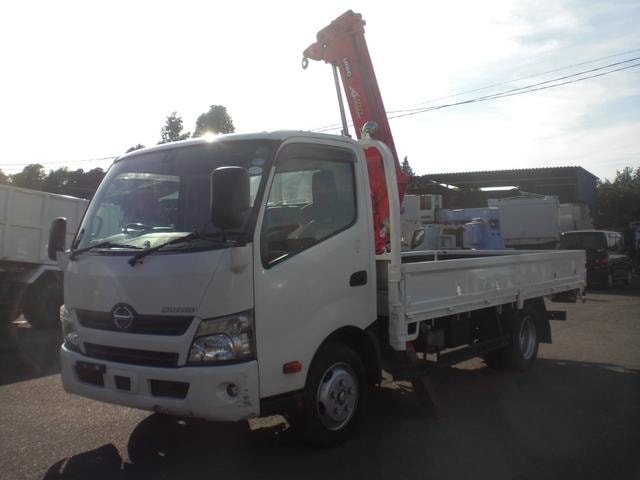 Hino DUTRO 2017 — фото автомобиля 1
