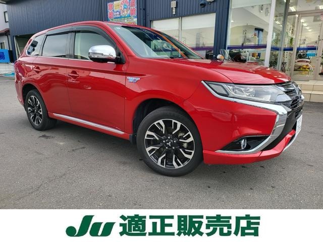 Mitsubishi OUTLANDER PHEV 2015 — фото автомобиля 1
