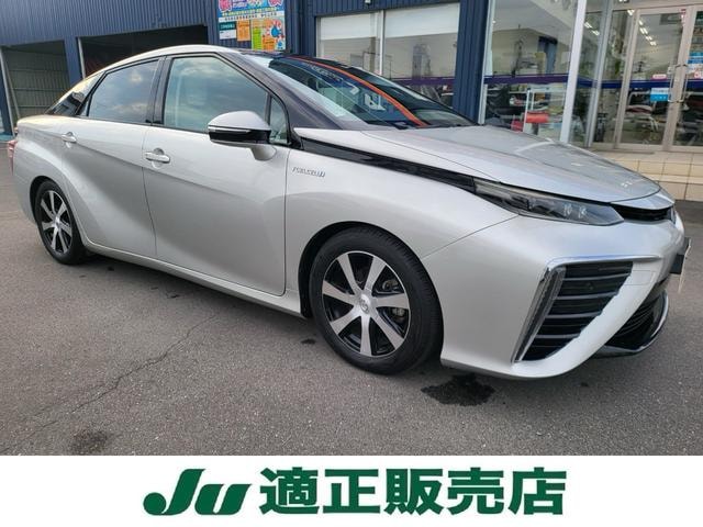 Toyota MIRAI 2017 — фото автомобиля