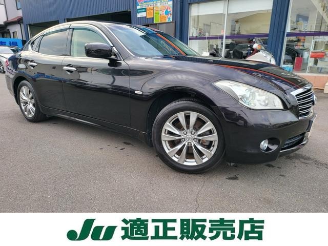 Nissan FUGA 2013 — фото автомобиля 1